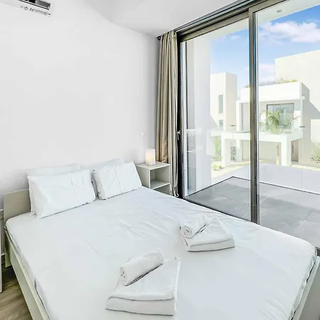 Azure Seaview Garnet Villa